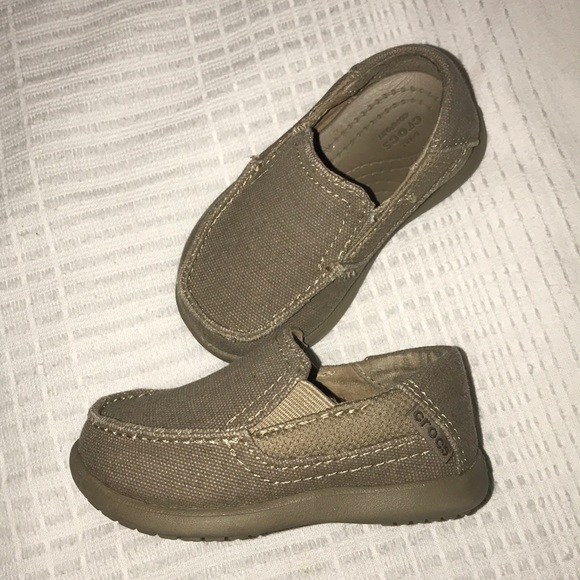 Crocs Santa Cruz Canvas Boys Juniors Loafter J2